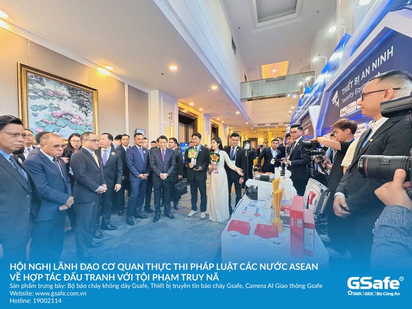 dai-tuong-luong-tam-quang-cung-dai-dien-cac-nuoc-asean-tham-quan-gian-hang-cong-nghe-gtel-geic